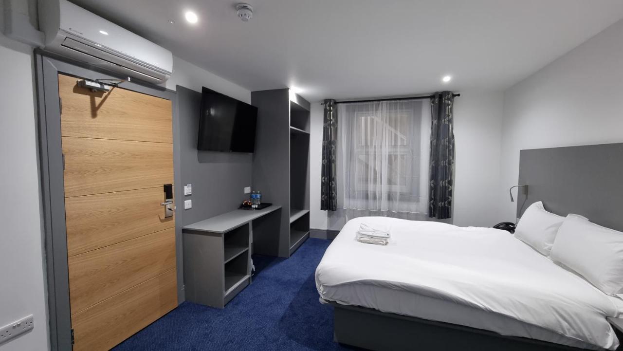 Dreams Hotel - Park View バーキング エクステリア 写真
